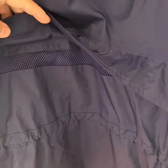 Helly Hansen Men's Hooded Windbreaker Rainjacket Zip Up Packable in Navy Size M - Picture 6 of 7